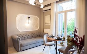 Luxury Central Apartment